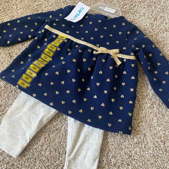 NWT New Carter’s baby girl 2 piece set long sleeve top and legging pant 6 months - Picture 2 of 5